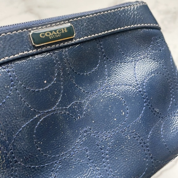 Coach Wristlet Navy Blue Patent Leather bag - Picture 4 of 10